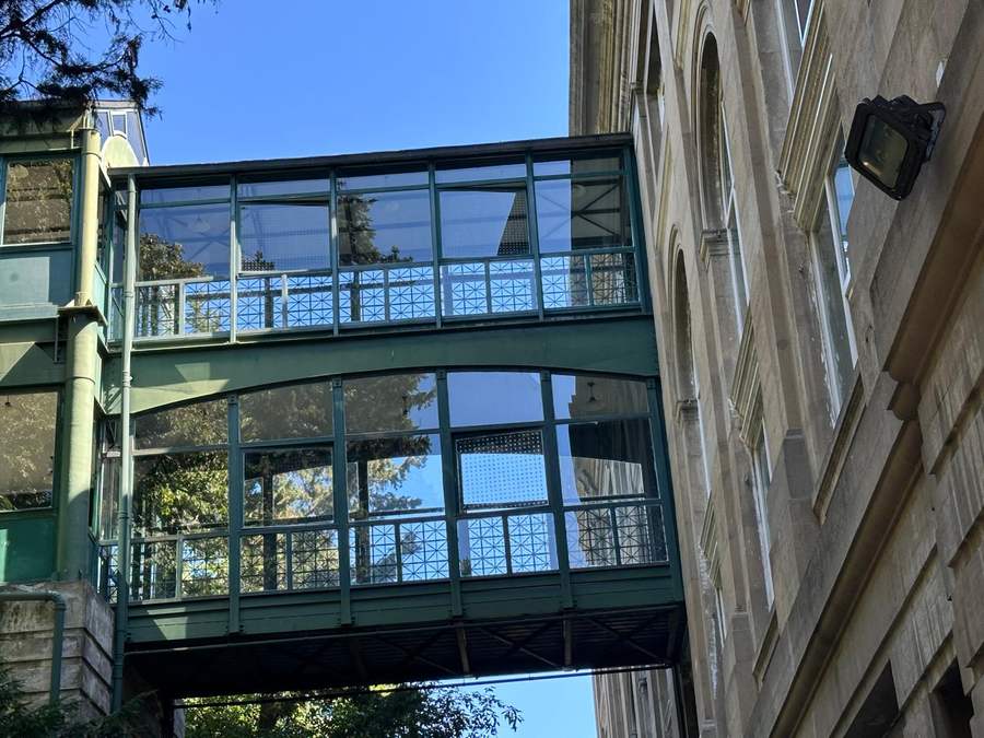 Sarıyer Havuz ve Kış Bahçesi Cam Konforu galeri görseli